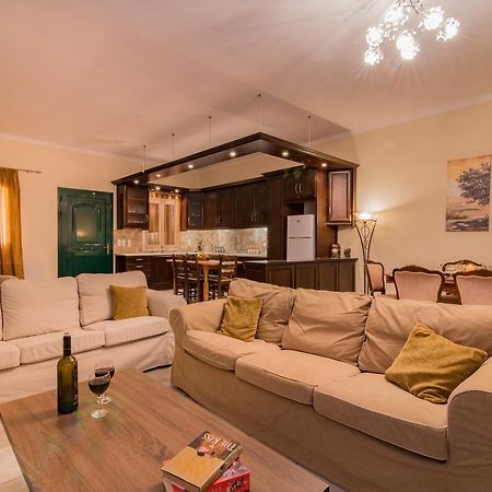 Villa Nina Keri 외부 사진